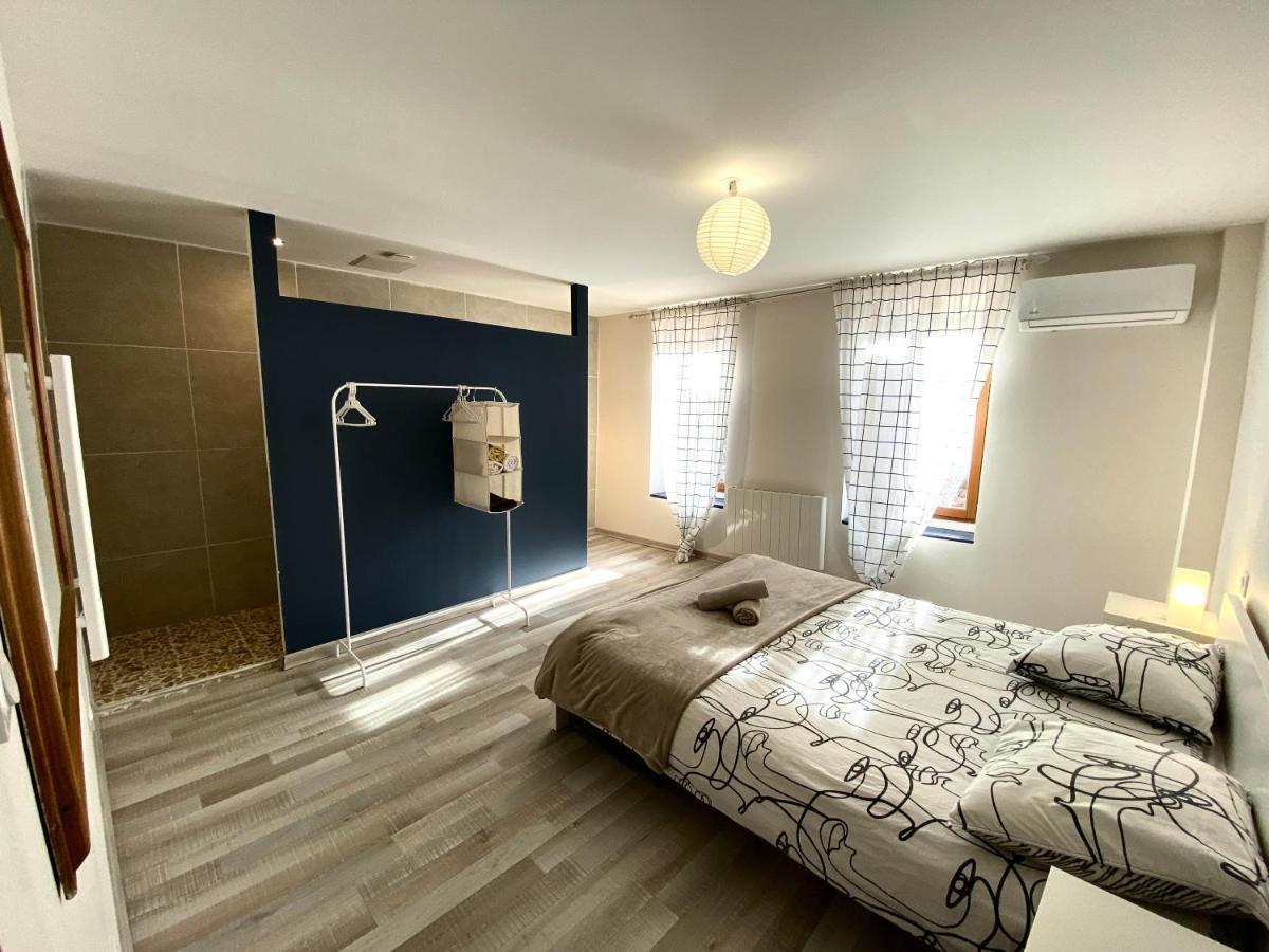 Spacieux, Climatise, Quartier Calme, Proche Chateau, Le Cocon De Joy Apartment